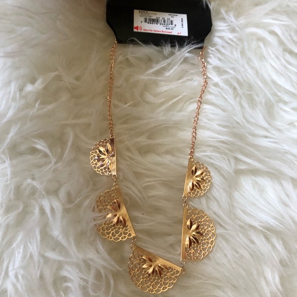 Rose Gold Tone five Disc Necklace with stone - Picture 6 of 8